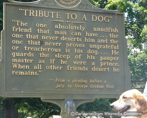 ケンタッキー州にある「犬の賛辞（抜粋）」の銘板